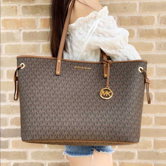 💕🎁👜Michael Kors Large Tote & Wallet SET - Picture 2 of 4